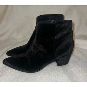 Veneli Velvet ankle heel boot size 9.5